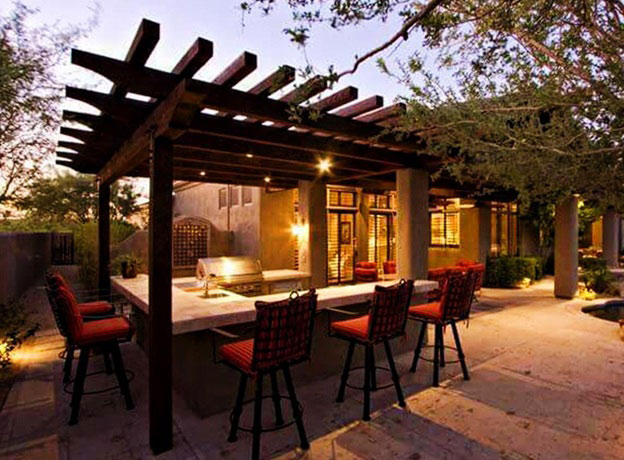 Designing the perfect outdoor kitchen